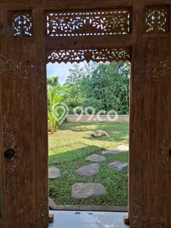 Vila di Denpasar Utara, Area 305m2m², Dekat ke Fasilitas Umum Vila di Denpasar Utara, Area 305m2m², Dekat ke Fasilitas Umum