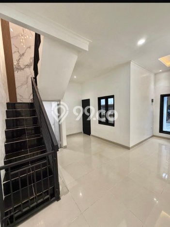Jual Rumah Strategis Bagus Punya 4 KT di Jagakarsa Jakarta Selatan SHM Jual Rumah Strategis Bagus Punya 4 KT di Jagakarsa Jakarta Selatan SHM