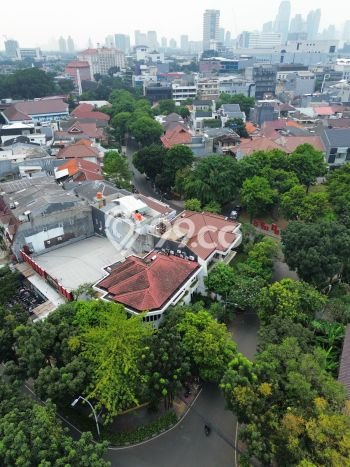 Hot Offer Hunian Premium Ideal dan Luas di Kebayoran Baru, Jakarta Selatan Hot Offer Hunian Premium Ideal dan Luas di Kebayoran Baru, Jakarta Selatan