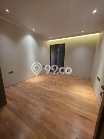 Rumah Mewah Siap Huni LT 370m2 di Kebayoran Baru, Jakarta Selatan Rumah Mewah Siap Huni LT 370m2 di Kebayoran Baru, Jakarta Selatan