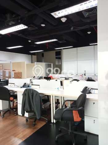 Kantor untuk Disewa di Pusat Jakarta Selatan Luas Bangunan 561m2 Kantor untuk Disewa di Pusat Jakarta Selatan Luas Bangunan 561m2