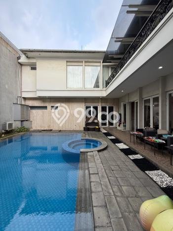 For Sale! Premium House LT 589m2 Desain Elegan di Patal Senayan For Sale! Premium House LT 589m2 Desain Elegan di Patal Senayan