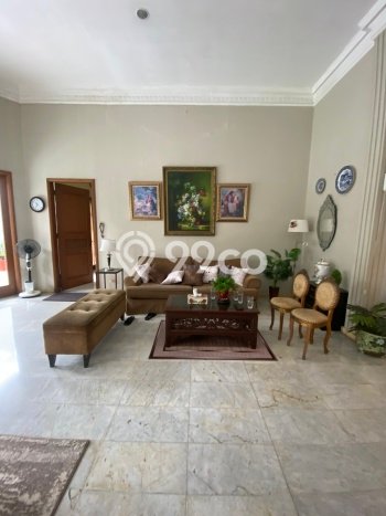 Hunian Elit LB 600m2 Siap Pakai Desain Elegan di Kemang, Jakarta Selatan Hunian Elit LB 600m2 Siap Pakai Desain Elegan di Kemang, Jakarta Selatan