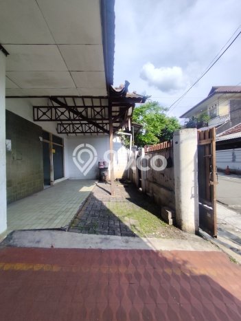 Jarang Ada! Rumah Sewa 5 Kamar Nyaman Siap Huni Bendungan Hilir Jarang Ada! Rumah Sewa 5 Kamar Nyaman Siap Huni Bendungan Hilir