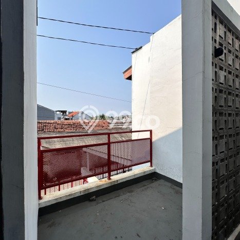 For Sale Rumah 2 Kamar Lokasi Strategis Bagus dan Strategis di Bekasi Selatan For Sale Rumah 2 Kamar Lokasi Strategis Bagus dan Strategis di Bekasi Selatan
