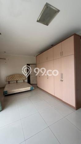 Disewakan! Rumah 4 Kamar Tidur &
3 Kamar Mandi di Pantai Indah Kapuk, Jakarta Utara Disewakan! Rumah 4 Kamar Tidur &
3 Kamar Mandi di Pantai Indah Kapuk, Jakarta Utara