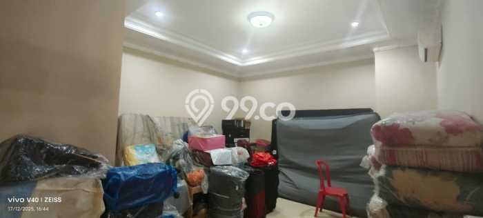 Jual Rumah Luas Elegan Dengan View Eksklusif di Daan Mogot, Jakarta Barat Jual Rumah Luas Elegan Dengan View Eksklusif di Daan Mogot, Jakarta Barat