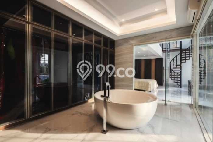 Hunian Mewah LB 1728m2 Siap Pakai Desain Elegan di Ancol, Jakarta Utara Hunian Mewah LB 1728m2 Siap Pakai Desain Elegan di Ancol, Jakarta Utara