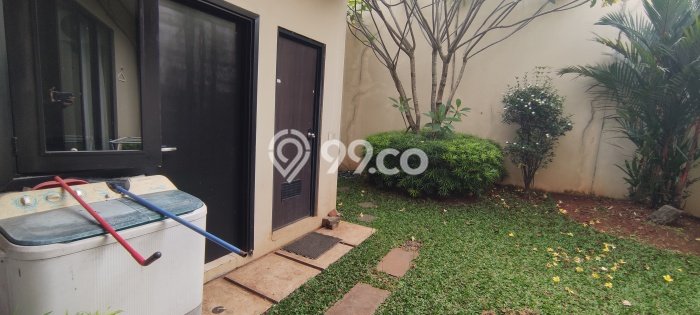 Disewakan! Rumah 3 Kamar Tidur &
2 Kamar Mandi di BSD City, Tangerang Disewakan! Rumah 3 Kamar Tidur &
2 Kamar Mandi di BSD City, Tangerang