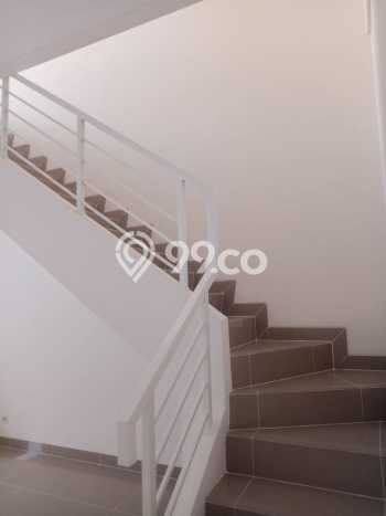 Ruko Area Strategis di , Luas 81m2m², Akses Utama Ruko Area Strategis di , Luas 81m2m², Akses Utama
