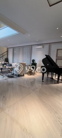 Ready to Use! Luxury House LT 200m2 Desain Elegan di Gading Serpong Ready to Use! Luxury House LT 200m2 Desain Elegan di Gading Serpong