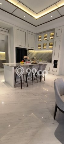 Ready to Use! Luxury House LT 200m2 Desain Elegan di Gading Serpong Ready to Use! Luxury House LT 200m2 Desain Elegan di Gading Serpong