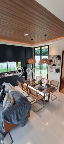 Hunian Nyaman Asri 2 KT Siap Pakai di BSD Tangerang Hunian Nyaman Asri 2 KT Siap Pakai di BSD Tangerang