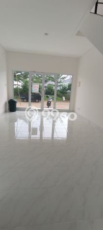 Ruko Disewakan Kawasan , Luas 70m2m², Area Strategis Ruko Disewakan Kawasan , Luas 70m2m², Area Strategis