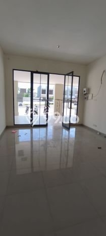Unit Ruko Disewakan di Gading Serpong di Area Ramai & Strategis Unit Ruko Disewakan di Gading Serpong di Area Ramai & Strategis