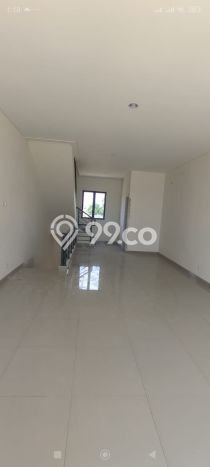 Unit Ruko Disewakan di Gading Serpong di Area Ramai & Strategis Unit Ruko Disewakan di Gading Serpong di Area Ramai & Strategis