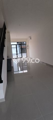 LOKASI PREMIUM! Ruko Kawasan , Luas 175m2m², Area Komersial LOKASI PREMIUM! Ruko Kawasan , Luas 175m2m², Area Komersial
