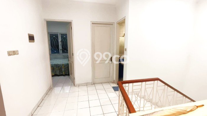 Rumah Mewah Siap Huni LT 200m2 di Penjaringan, Jakarta Utara Rumah Mewah Siap Huni LT 200m2 di Penjaringan, Jakarta Utara