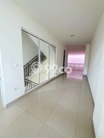 Ruko Dijual di Jakarta Utara LT 67m2 & LB 180m2 Lokasi Terbaik! Ruko Dijual di Jakarta Utara LT 67m2 & LB 180m2 Lokasi Terbaik!