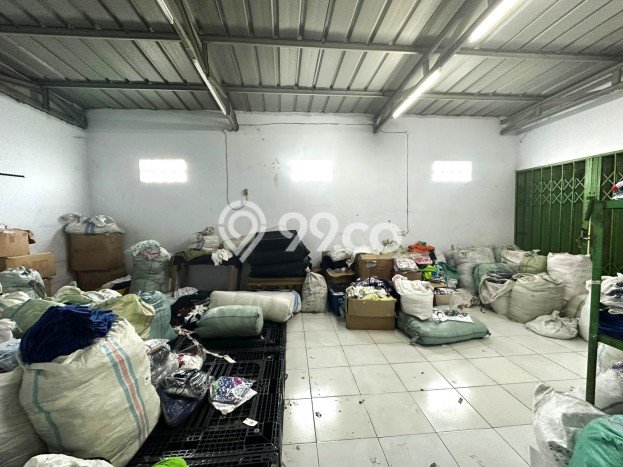 Disewakan Pabrik di Kawasan Ramai Kedaung Luas 1500m2 Disewakan Pabrik di Kawasan Ramai Kedaung Luas 1500m2