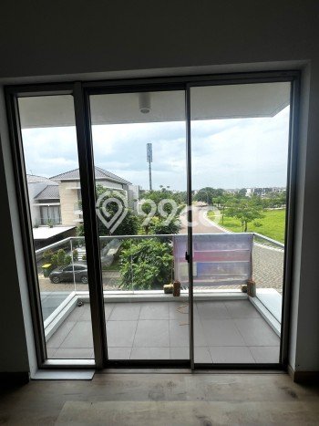 Rumah Elit Modern Siap Huni di Golf Island Jakarta Utara Rumah Elit Modern Siap Huni di Golf Island Jakarta Utara
