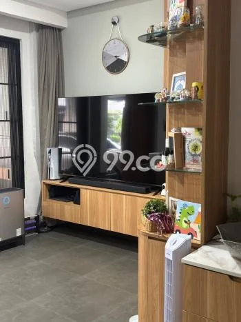 Siap Huni Hunian Elit 5 Kamar di Cengkareng Dekat ke Mana Pun Siap Huni Hunian Elit 5 Kamar di Cengkareng Dekat ke Mana Pun