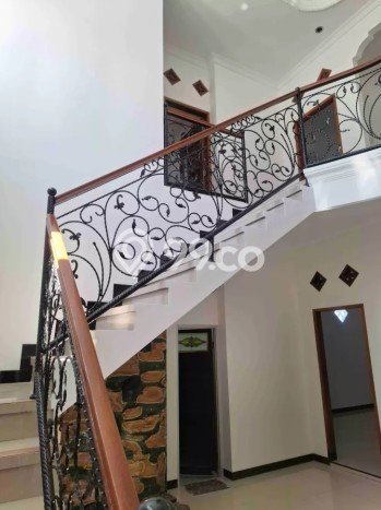 For Sale Rumah 7 Kamar Lokasi Ideal Nyaman dan Strategis di Jonggol For Sale Rumah 7 Kamar Lokasi Ideal Nyaman dan Strategis di Jonggol