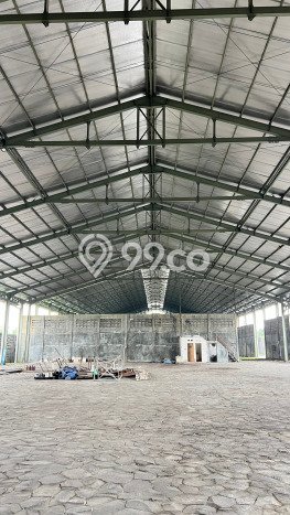 Kantor Dijual di Cirebon LT 6540m2 & LB 315m2 Lokasi Terbaik! Kantor Dijual di Cirebon LT 6540m2 & LB 315m2 Lokasi Terbaik!