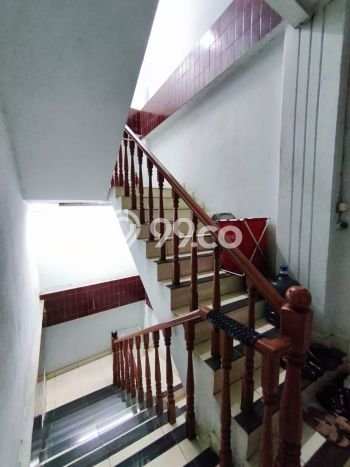 Area Ramai! Ruko Dijual di Gambir untuk Bisnis Luas Bangunan 465m2 Area Ramai! Ruko Dijual di Gambir untuk Bisnis Luas Bangunan 465m2