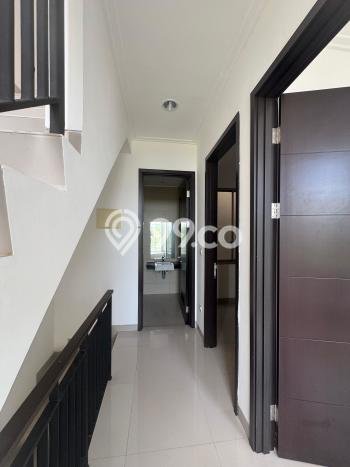 Disewakan! Rumah 3 Kamar Tidur &
3 Kamar Mandi di Pantai Indah Kapuk 2, Jakarta Utara Disewakan! Rumah 3 Kamar Tidur &
3 Kamar Mandi di Pantai Indah Kapuk 2, Jakarta Utara