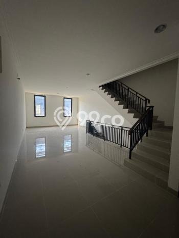 Ruko Disewakan Kawasan Pantai Indah Kapuk 2, Luas 110m2m², Area Utama, Lokasi Mudah Ruko Disewakan Kawasan Pantai Indah Kapuk 2, Luas 110m2m², Area Utama, Lokasi Mudah