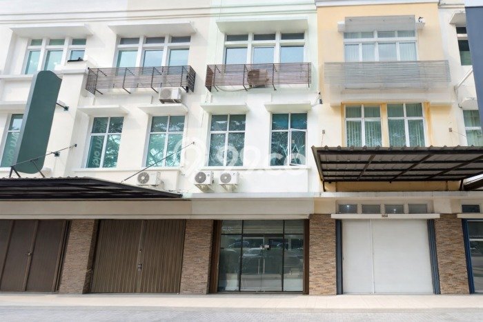 Ruko Bagus LT 95m2 LB 225m2 Dijual di Serpong Tangerang Selatan Ruko Bagus LT 95m2 LB 225m2 Dijual di Serpong Tangerang Selatan