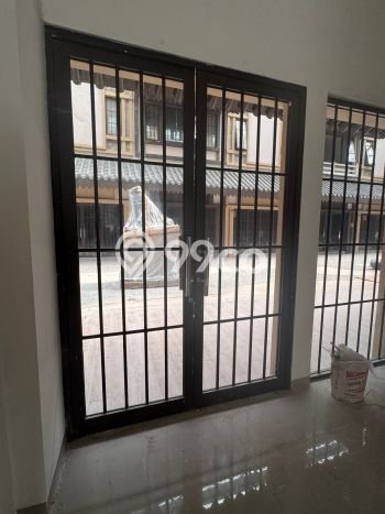 Ruko Dijual di Jakarta Utara LT 90m2 & LB 270m2 Lokasi Terbaik! Ruko Dijual di Jakarta Utara LT 90m2 & LB 270m2 Lokasi Terbaik!