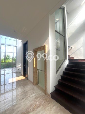 Jual Rumah Luas Megah Dengan View Eksklusif di Golf Island, Jakarta Utara Jual Rumah Luas Megah Dengan View Eksklusif di Golf Island, Jakarta Utara