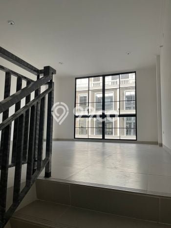 FOR RENT! Ruko di Pantai Indah Kapuk 2 Cocok untuk Bisnis 168m2 FOR RENT! Ruko di Pantai Indah Kapuk 2 Cocok untuk Bisnis 168m2