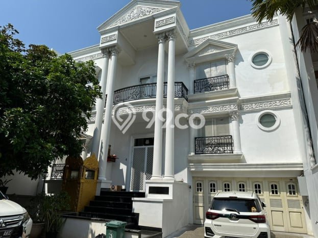 Ready to Use! Premium House LT 252m2 Desain Elegan di Pantai Indah Kapuk Ready to Use! Premium House LT 252m2 Desain Elegan di Pantai Indah Kapuk