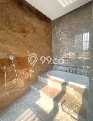 Jual Rumah Luas Megah Dengan View Eksklusif di Golf Island, Jakarta Utara Jual Rumah Luas Megah Dengan View Eksklusif di Golf Island, Jakarta Utara