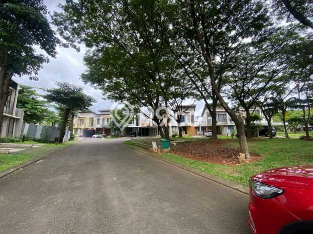 Dijual Rumah Luas Elegan Dengan View Eksklusif di BSD, Tangerang Dijual Rumah Luas Elegan Dengan View Eksklusif di BSD, Tangerang