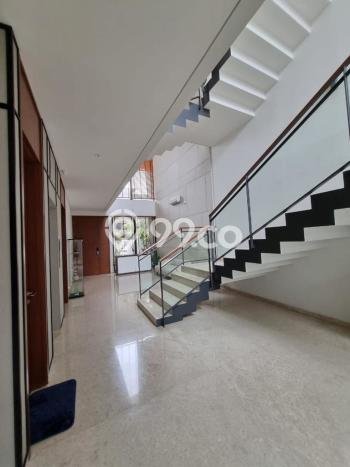 Rumah Elit Modern Tanpa Renovasi di BSD Tangerang Rumah Elit Modern Tanpa Renovasi di BSD Tangerang