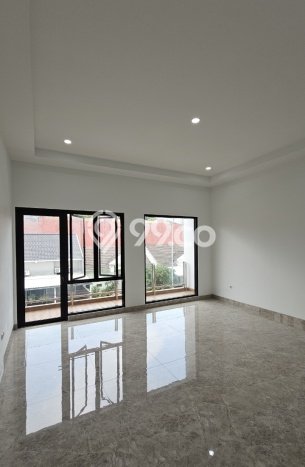 Jual Rumah Luas Elegan Dengan View Eksklusif di BSD Nusaloka, Tangerang Jual Rumah Luas Elegan Dengan View Eksklusif di BSD Nusaloka, Tangerang