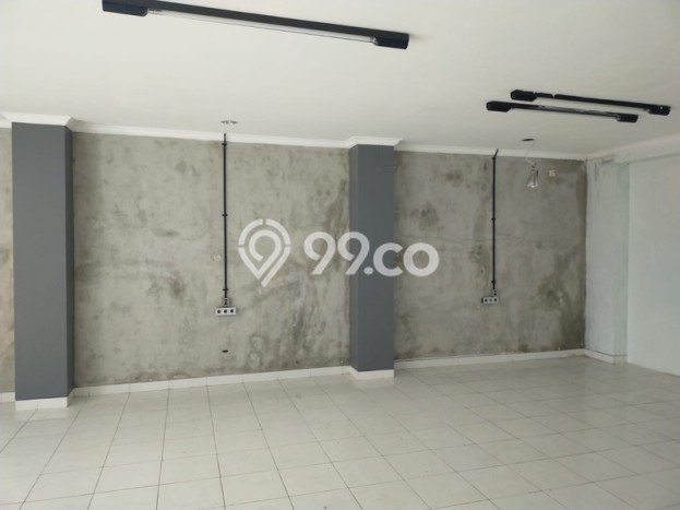 Ruko disewakan lokasi strategis Gondokusuman Yogyakarta 845m2 Ruko disewakan lokasi strategis Gondokusuman Yogyakarta 845m2