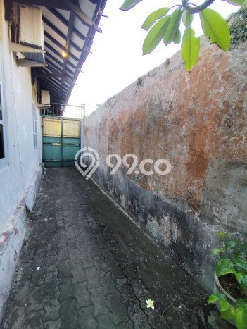 Siap Huni Rumah Mewah 7 Kamar di Kraton Dekat ke Mana Saja Siap Huni Rumah Mewah 7 Kamar di Kraton Dekat ke Mana Saja