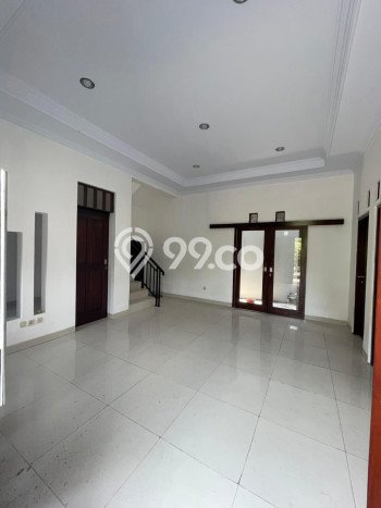 Jual Rumah Favorit Siap Huni LB 165m2 di Depok, Sleman Jual Rumah Favorit Siap Huni LB 165m2 di Depok, Sleman