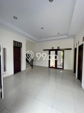 Jual Rumah Favorit Siap Huni LB 165m2 di Depok, Sleman Jual Rumah Favorit Siap Huni LB 165m2 di Depok, Sleman