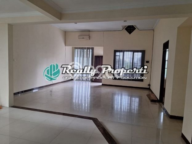 Siap Huni Rumah Mewah 5 Kamar di Tanara Dekat ke Mana Pun Siap Huni Rumah Mewah 5 Kamar di Tanara Dekat ke Mana Pun