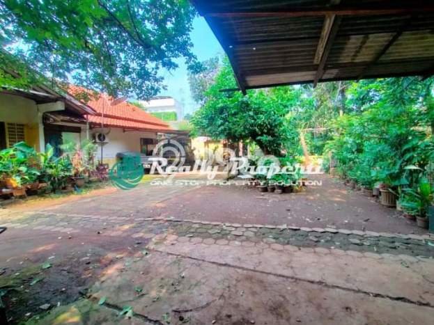 Hunian Mewah LB 1000m2 Siap Pakai Desain Elegan di Jatimakmur, Bekasi Hunian Mewah LB 1000m2 Siap Pakai Desain Elegan di Jatimakmur, Bekasi