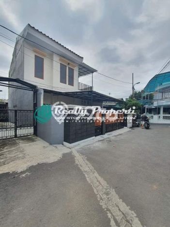 Jual Rumah Eksklusif 5 KT di Lubang Buaya, Jakarta Timur Jual Rumah Eksklusif 5 KT di Lubang Buaya, Jakarta Timur