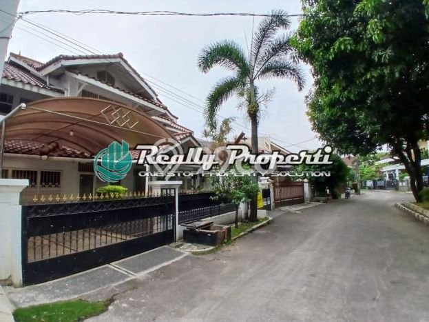 Dijual Rumah Luas Megah Dengan View Eksklusif di Jatiwaringin, Bekasi Dijual Rumah Luas Megah Dengan View Eksklusif di Jatiwaringin, Bekasi