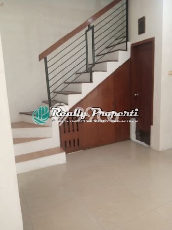 Rumah Bagus Siap Pakai Di Duren Sawit Luas 150m2 Lokasi Strategis Rumah Bagus Siap Pakai Di Duren Sawit Luas 150m2 Lokasi Strategis