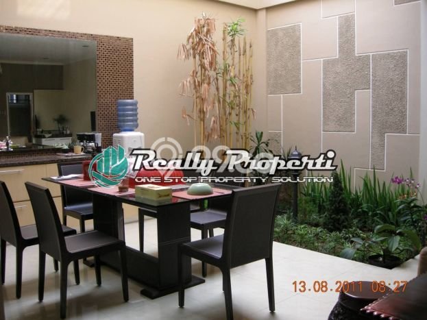Rumah Disewakan Jakarta Timur LT 198m2 LB 250m2 Area Cipinang Rumah Disewakan Jakarta Timur LT 198m2 LB 250m2 Area Cipinang